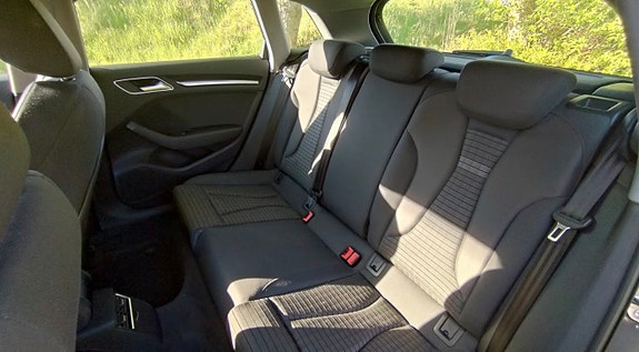 Audi e-tron 8 of 10