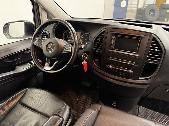 Mercedes-Benz Vito 29 of 30