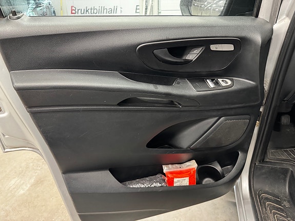 Mercedes-Benz Vito 14 of 30