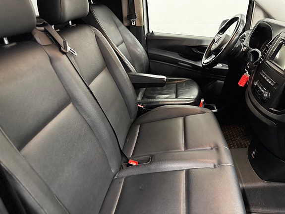 Mercedes-Benz Vito 28 of 30
