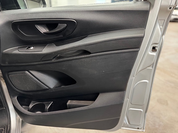 Mercedes-Benz Vito 23 of 30