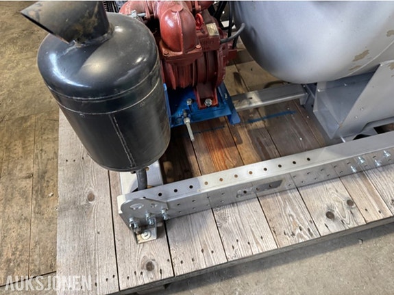 Andre PTC VORTEX DIESELDREVET VAKUUMANLEGG MED YANMAR MOTOR 14 of 14
