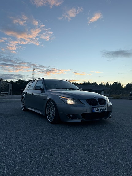 BMW 525d 2 of 6