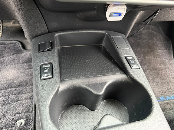 Nissan Leaf 11 of 16