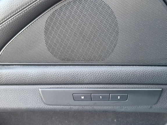 BMW 520i 28 of 30