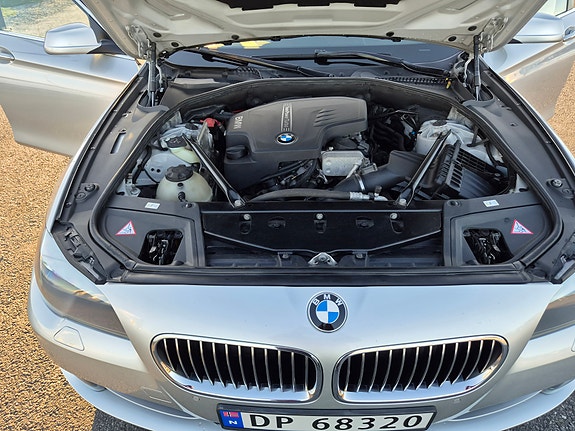 BMW 520i 14 of 30