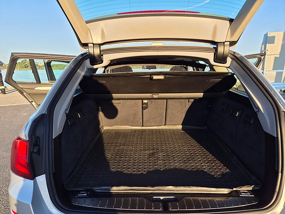 BMW 520i 17 of 30