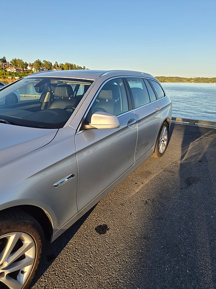 BMW 520i 5 of 30