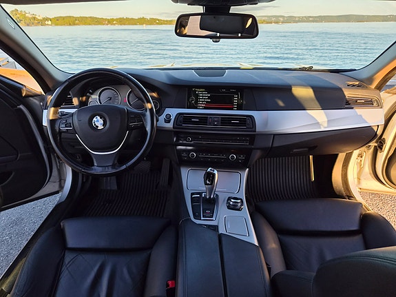 BMW 520i 22 of 30