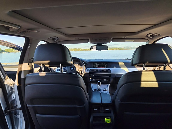 BMW 520i 21 of 30
