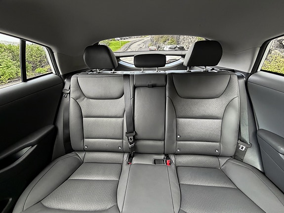 Hyundai IONIQ 15 of 22