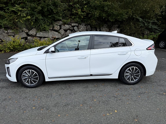 Hyundai IONIQ 4 of 22