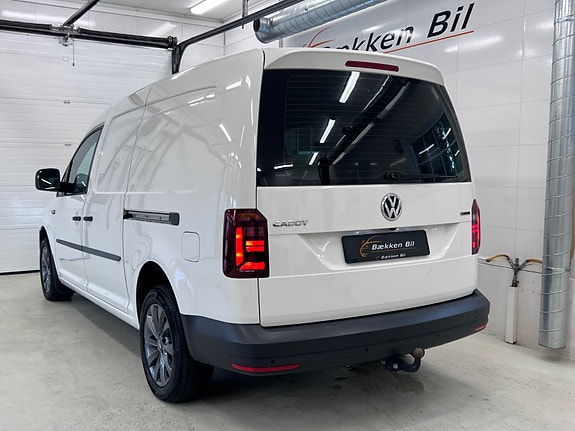 Volkswagen Caddy Maxi 17 of 30
