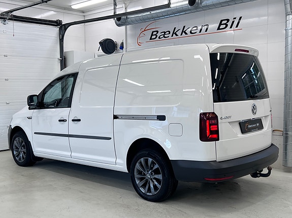 Volkswagen Caddy Maxi 12 of 30