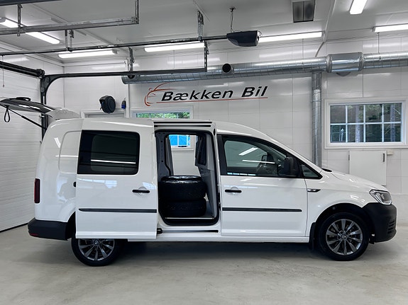 Volkswagen Caddy Maxi 9 of 30