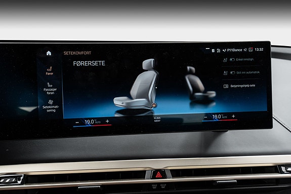 BMW iX 30 of 30