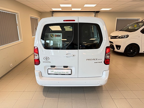 Toyota Proace City 27 of 27