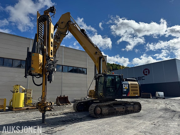 Cat 330F L MED BORERIGG OG SPUNTEAGGREGAT 2 of 30
