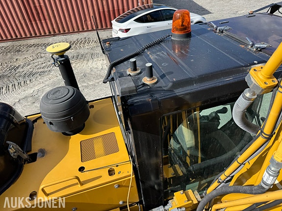 Cat 330F L MED BORERIGG OG SPUNTEAGGREGAT 28 of 30