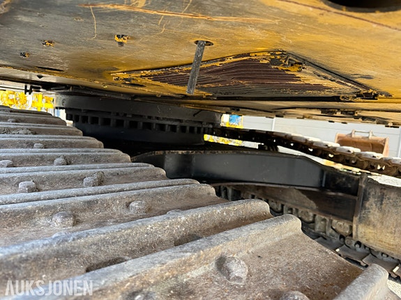 Cat 330F L MED BORERIGG OG SPUNTEAGGREGAT 21 of 30