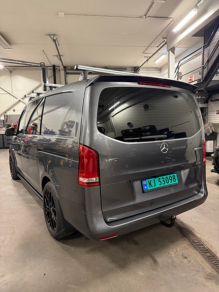 Mercedes-Benz Vito 119 2 of 25