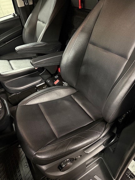 Mercedes-Benz Vito 119 14 of 25