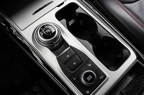 Ford Explorer 27 of 30