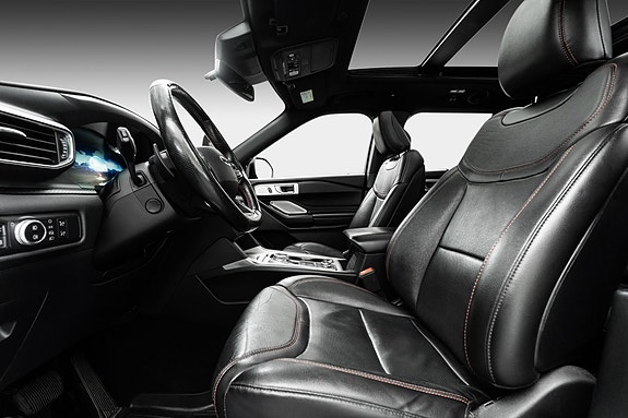 Ford Explorer 14 of 29