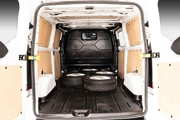 Ford Transit Custom 25 of 26