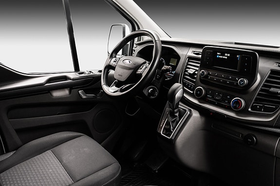 Ford Transit Custom 12 of 26