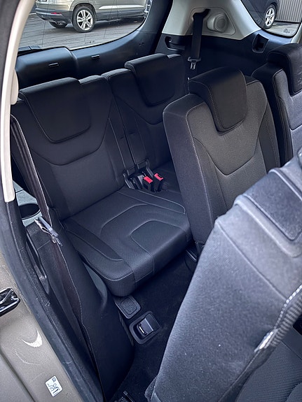 Ford S-MAX 15 of 22