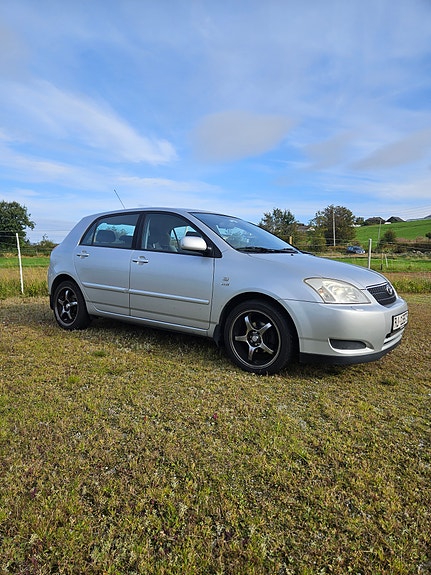 Toyota Corolla 4 of 9