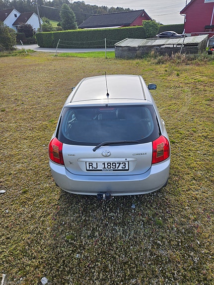 Toyota Corolla 5 of 9