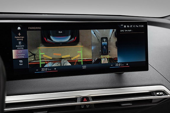 BMW iX 24 of 30