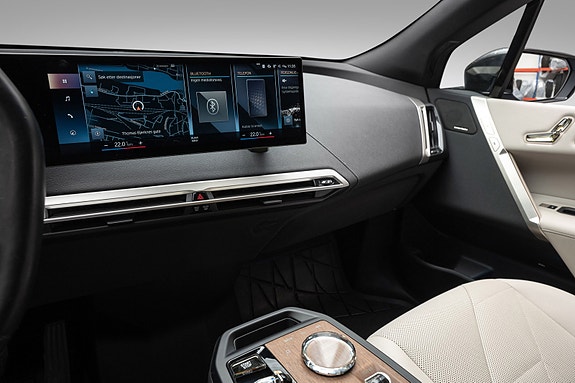 BMW iX 22 of 30