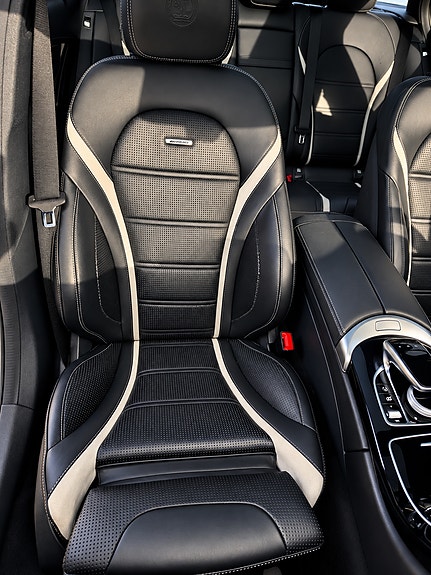 Mercedes-Benz C63 29 of 30