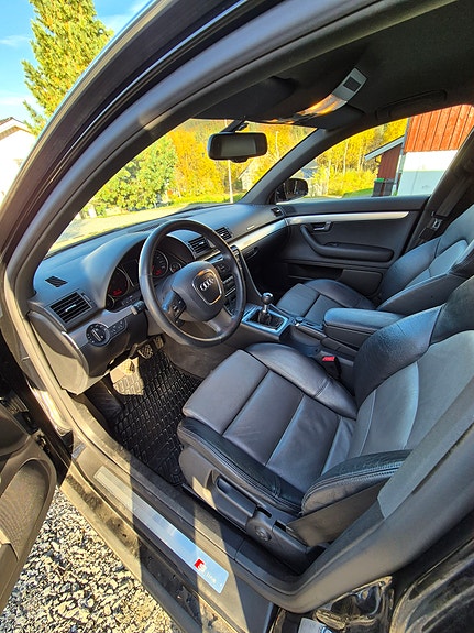 Audi A4 4 of 4