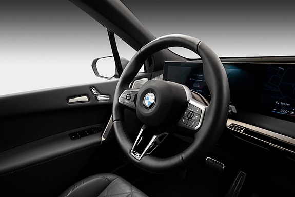 BMW iX 26 of 28