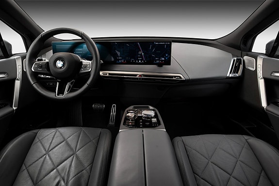 BMW iX 22 of 28