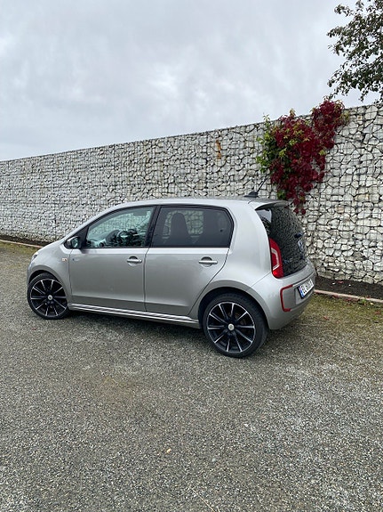 Volkswagen e-Up! 3 of 14