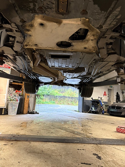 BMW X5 8 of 9