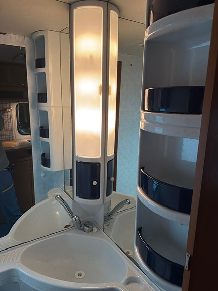 Adria 613 UL 12 of 30