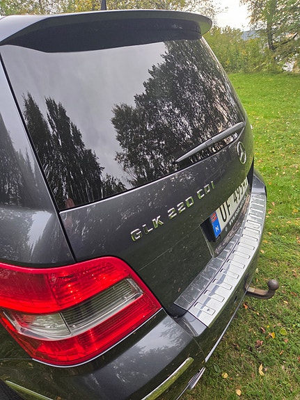 Mercedes-Benz GLK220 21 of 30