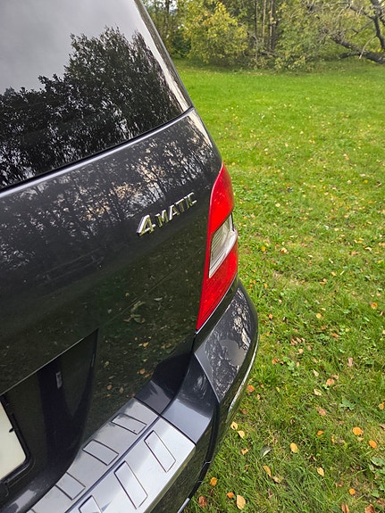 Mercedes-Benz GLK220 22 of 30