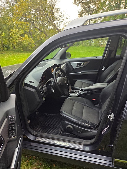 Mercedes-Benz GLK220 29 of 30