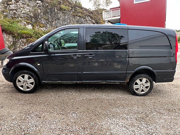 Mercedes-Benz Vito 115 2 of 10