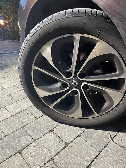 Renault Megane 9 of 13