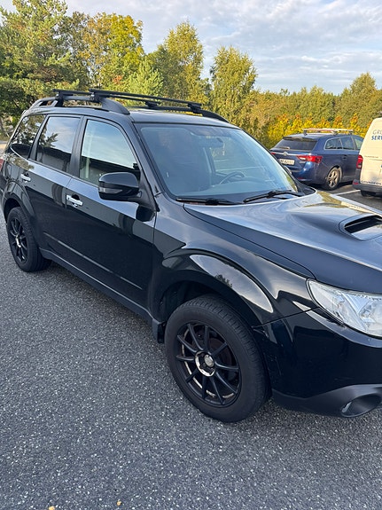 Subaru Forester 2 of 11