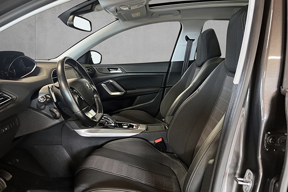 Peugeot 308 8 of 24