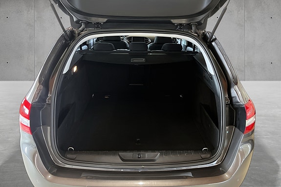 Peugeot 308 23 of 24
